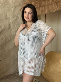 Біла сітчаста пляжна туніка plus size з V-вирізом