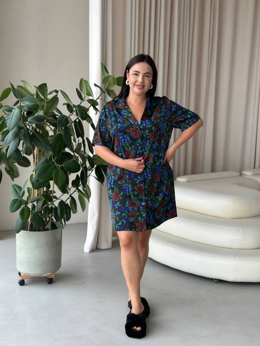 Шовкова нічна сорочка з квітковим принтом plus size