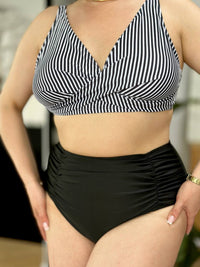 Роздільний купальник у смужку з високими плавками plus size