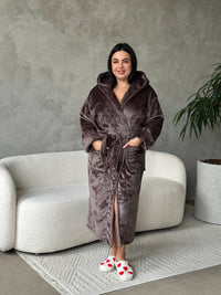 Махровий халат plus size з капюшоном, коричневий