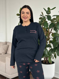 Жіноча піжама plus size з лонгслівом і штанами в зірочку, синя