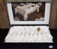 Велюрова скатертина з ранером і серветками 160×220 см