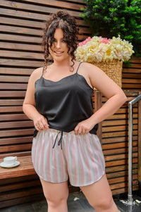 Шовкова піжама plus size: чорна майка та шорти в смужку