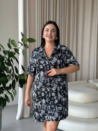 Нічна сорочка plus size зі штучного шовку з квітковим принтом