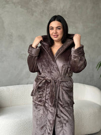 Махровий халат plus size з капюшоном, коричневий