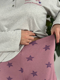 Піжама plus size з лонгслівом і штанами в зірочку, мікрофліс