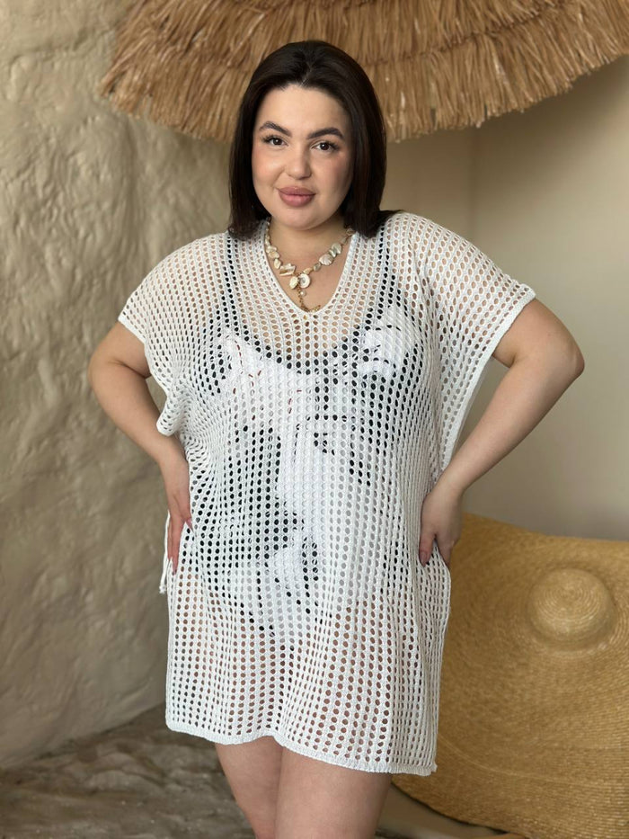 Біла сітчаста пляжна туніка plus size з V-вирізом