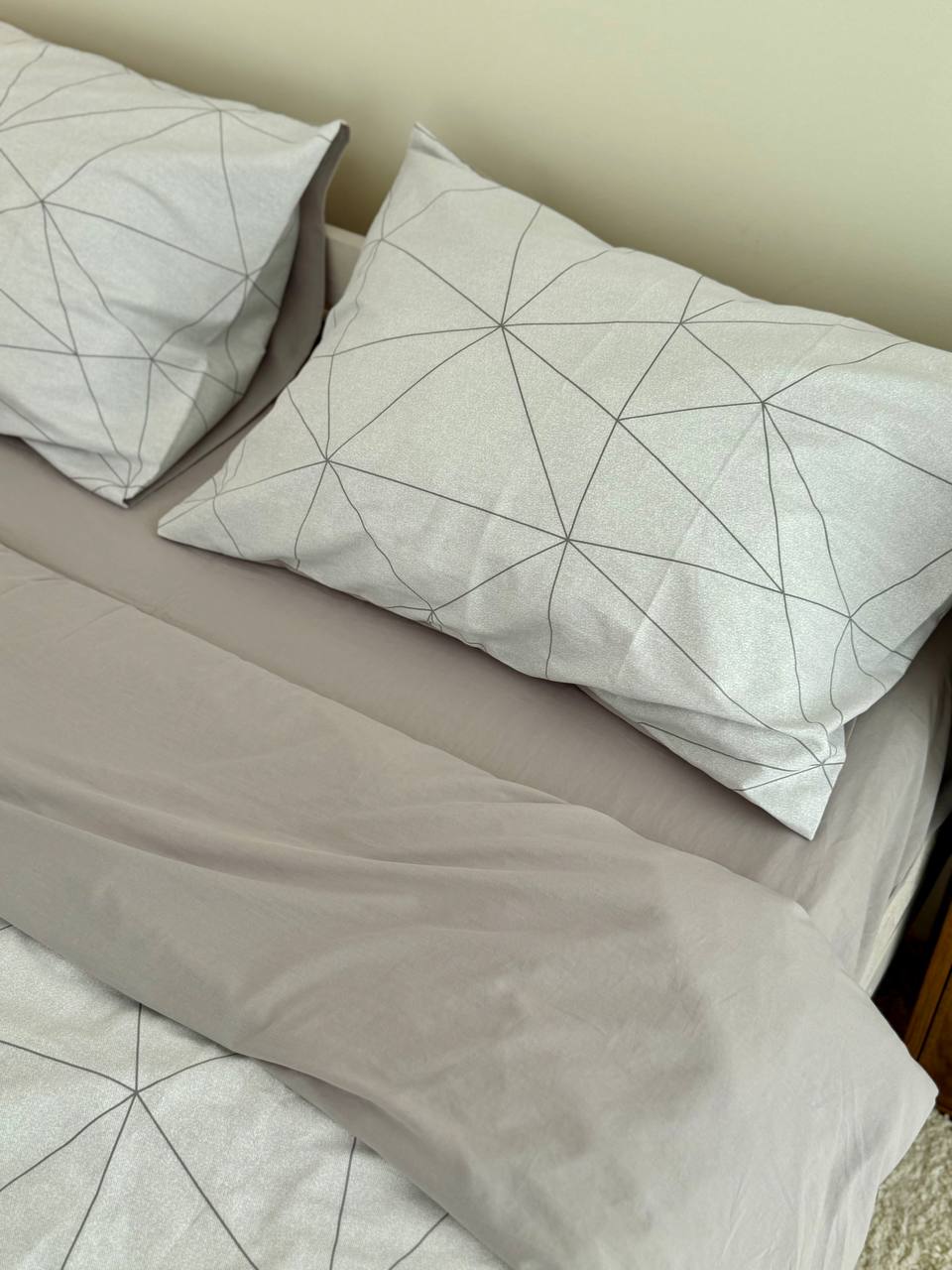 Міський лофт: геометричний сірий набір